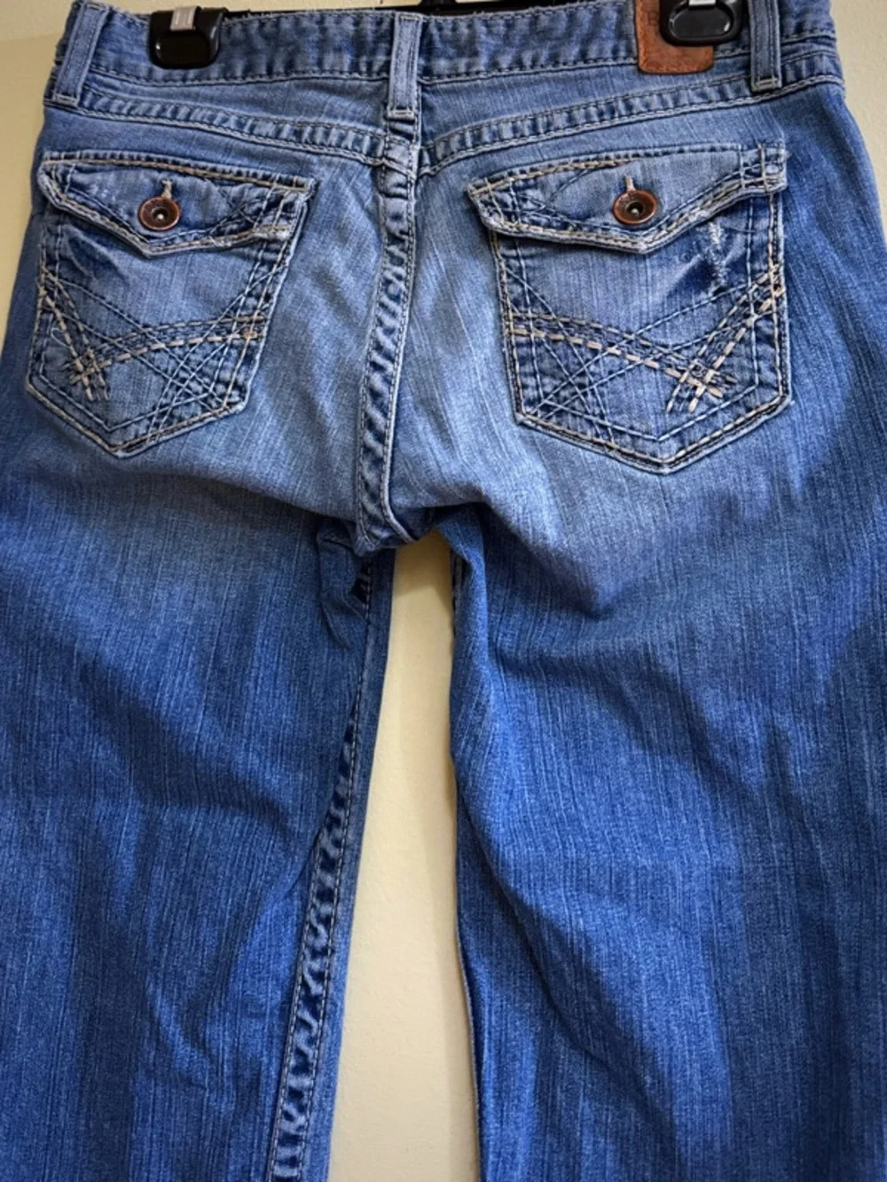 Kate Cropped Jeans - Picture 5 of 6